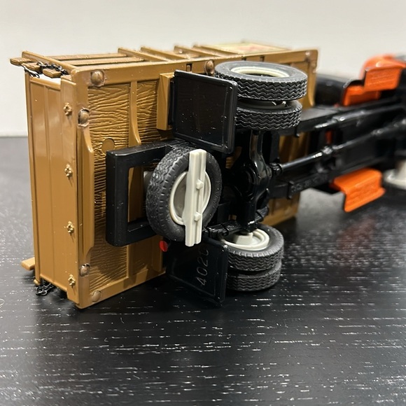 Custom Chrome Die Cast Model Car 1951 Ford F-6 Coin Bank - Picture 6 of 10